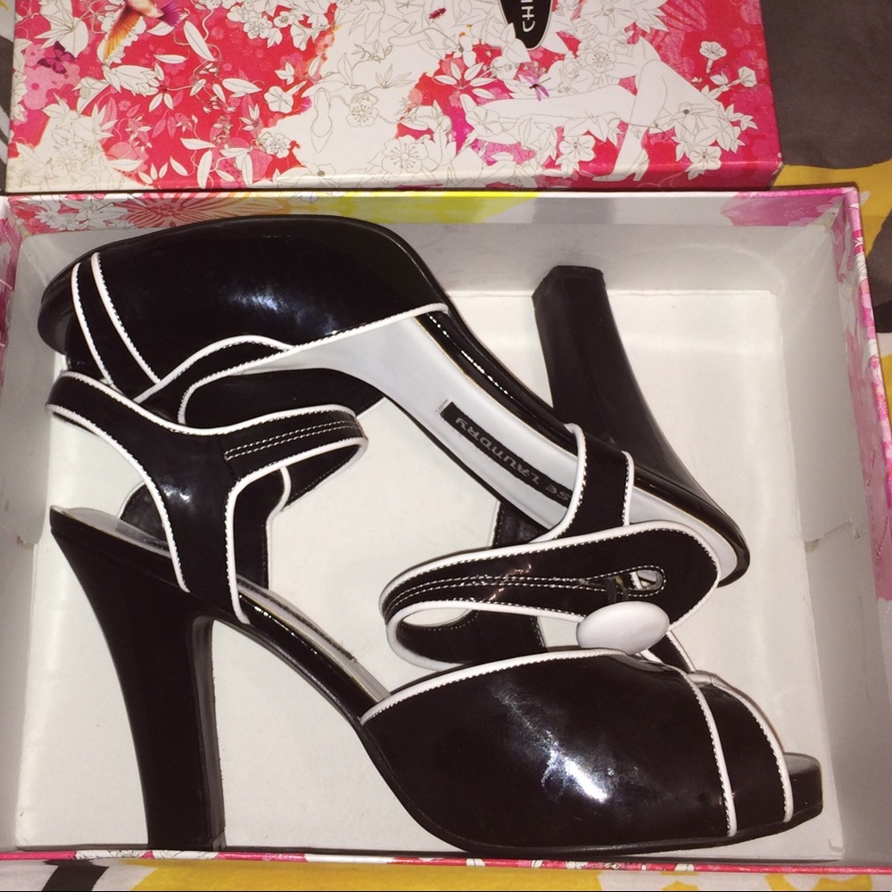 Black shoes